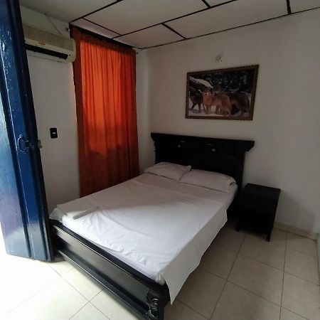 Hotel Andalucia Inn Σάντα Μάρτα Εξωτερικό φωτογραφία