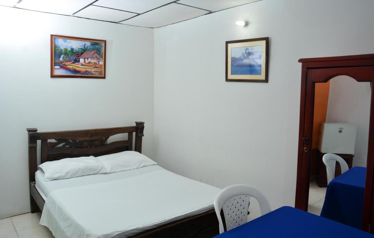 Hotel Andalucia Inn Σάντα Μάρτα Εξωτερικό φωτογραφία