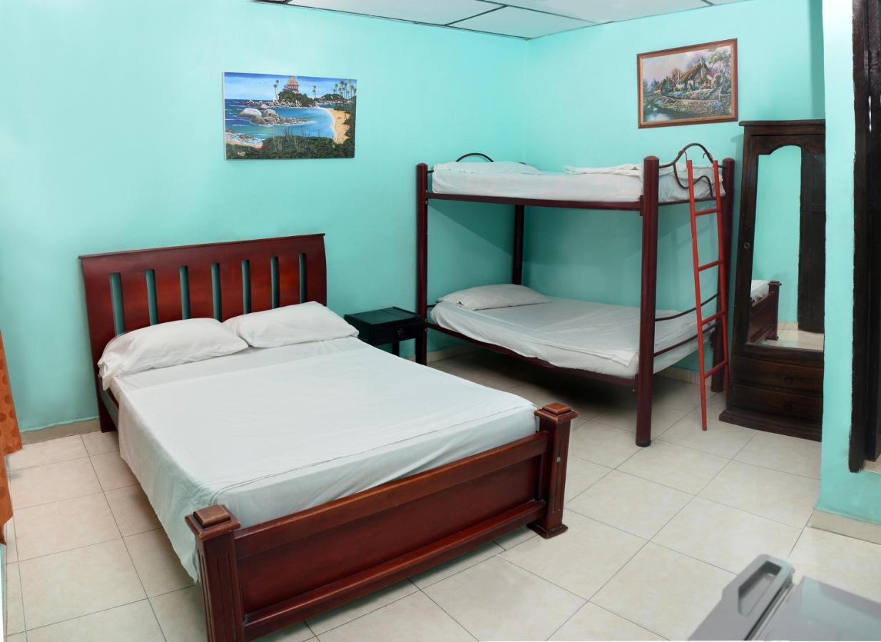 Hotel Andalucia Inn Σάντα Μάρτα Εξωτερικό φωτογραφία