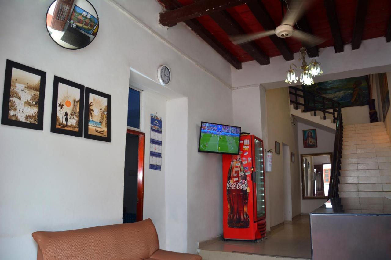Hotel Andalucia Inn Σάντα Μάρτα Εξωτερικό φωτογραφία