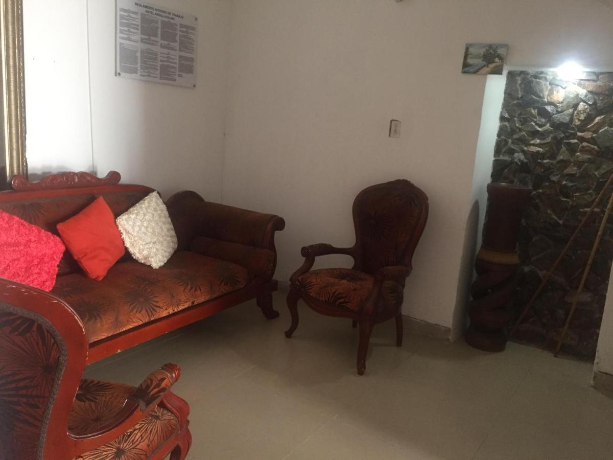 Hotel Andalucia Inn Σάντα Μάρτα Εξωτερικό φωτογραφία