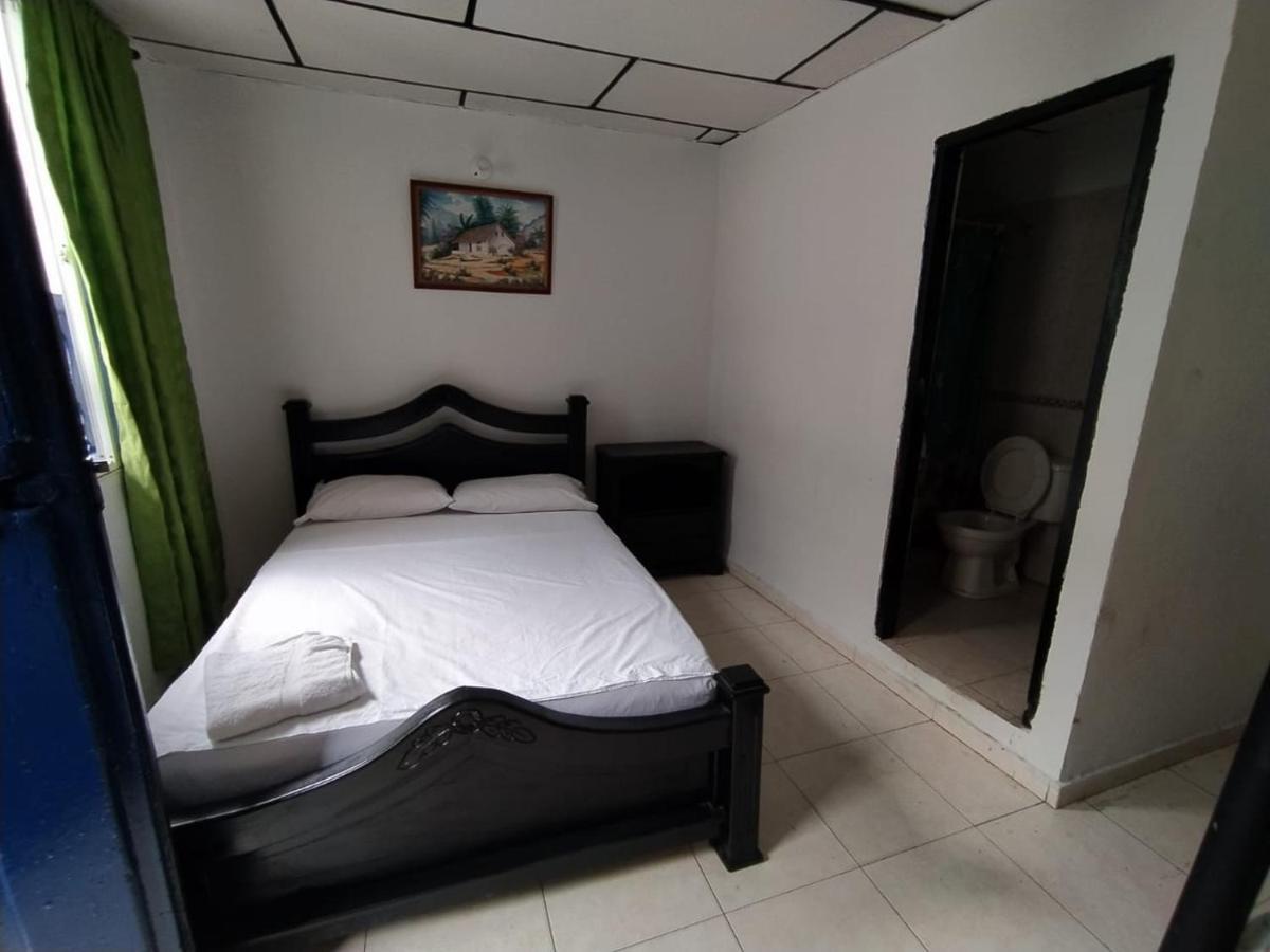 Hotel Andalucia Inn Σάντα Μάρτα Εξωτερικό φωτογραφία