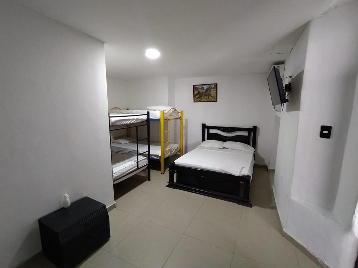 Hotel Andalucia Inn Σάντα Μάρτα Εξωτερικό φωτογραφία