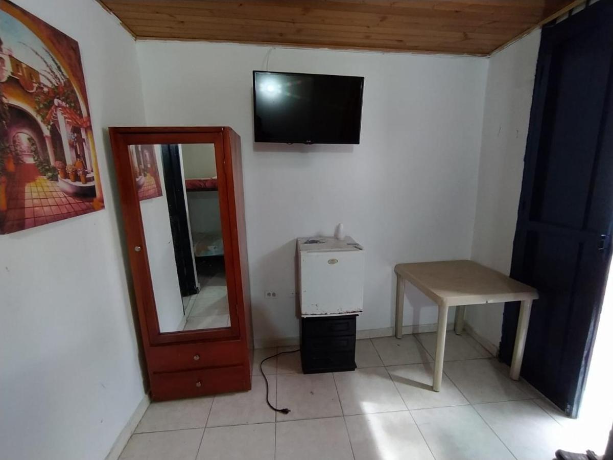 Hotel Andalucia Inn Σάντα Μάρτα Εξωτερικό φωτογραφία