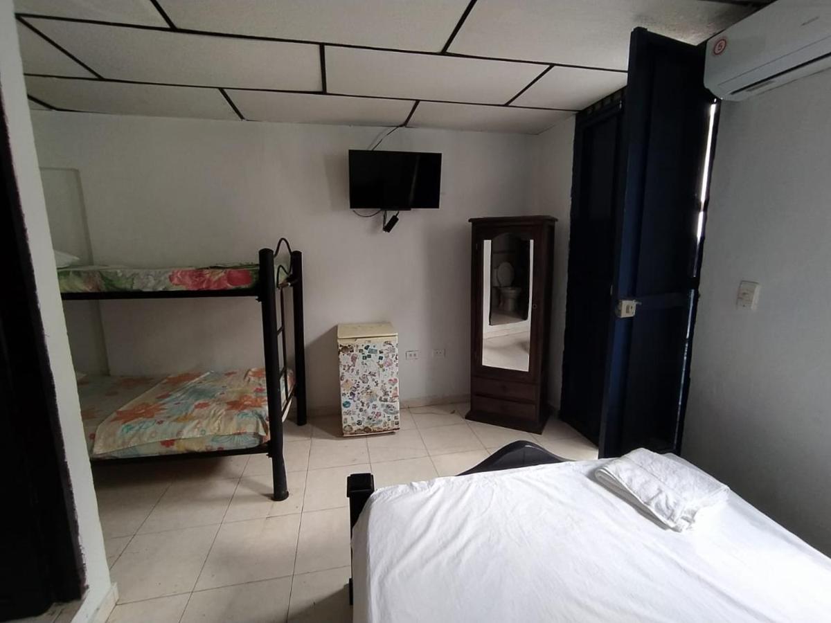 Hotel Andalucia Inn Σάντα Μάρτα Εξωτερικό φωτογραφία